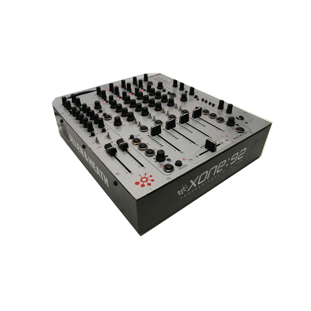 Allen&Heath XONE 92 zilver UK model