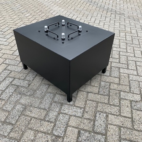 H30v truss ballast 450KG H30V vierkant: 66 x 66 x 60 cm ( LXBXH inclusief couplers)